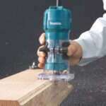 MAKITA 3709 PERFILADORA CON BASE Y GUIAS DE CORTE  ESPIGA 1/4" (6MM) 530W 30000RPM - Image 2